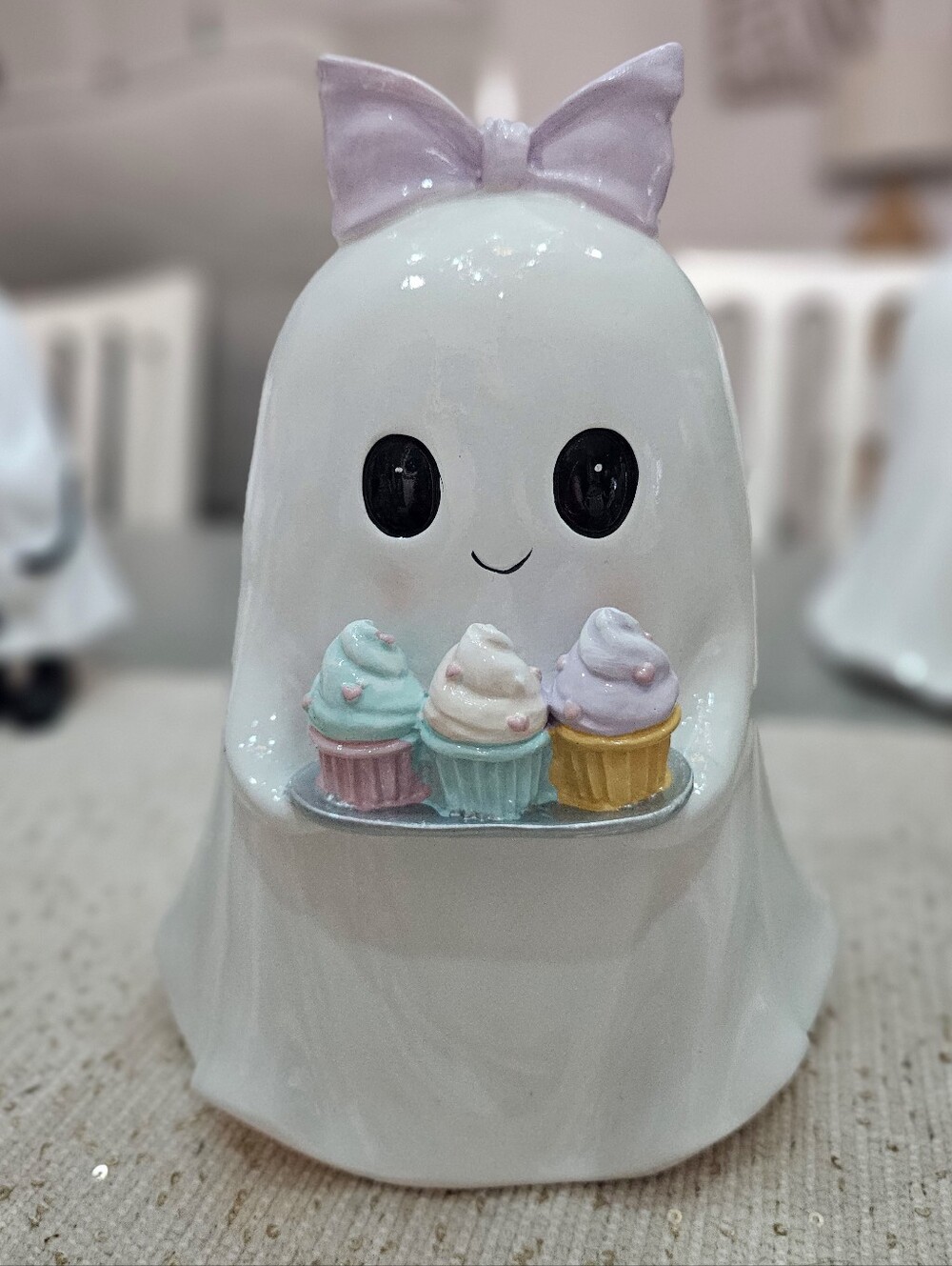 Brand New! Halloween Bow Ghost Holding 🧁 Cupcakes 🧁 Tray 9.5"